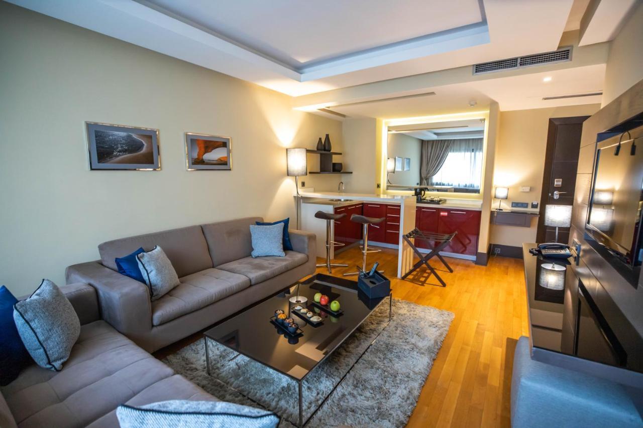 Gray Boutique Hotel Касабланка Экстерьер фото A living room in a serviced apartment in Istanbul, Turkey