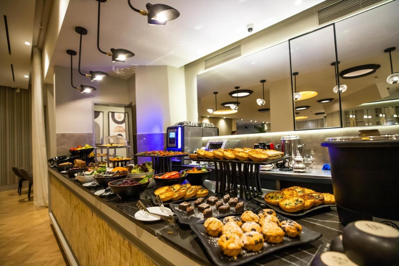 Gray Boutique Hotel Касабланка Экстерьер фото The buffet at the lounge